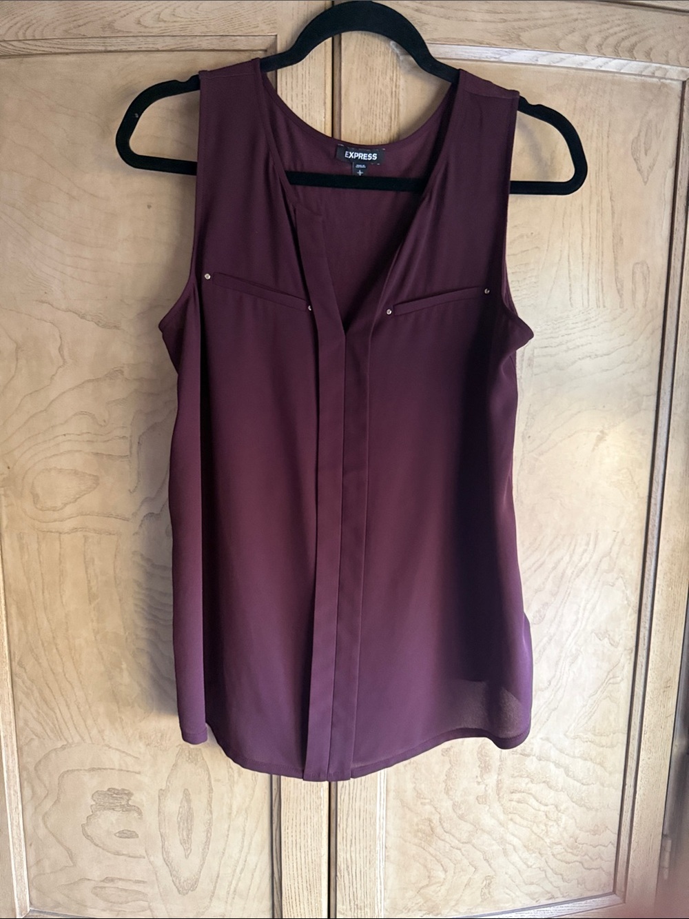 Express sleeveless Blouse